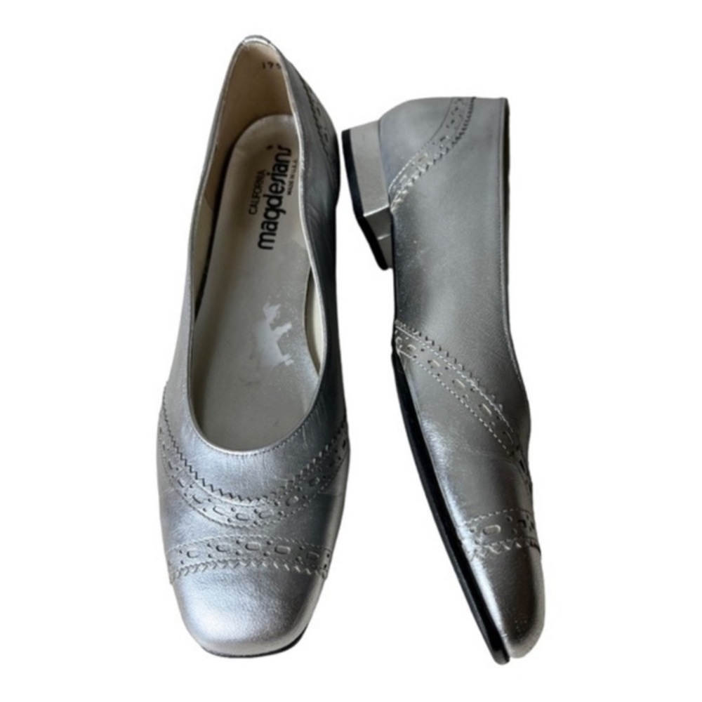 Vintage 1970s California Magdesians Silver Flat Pump Shoes Size 8.5 N - Picture 2 of 8